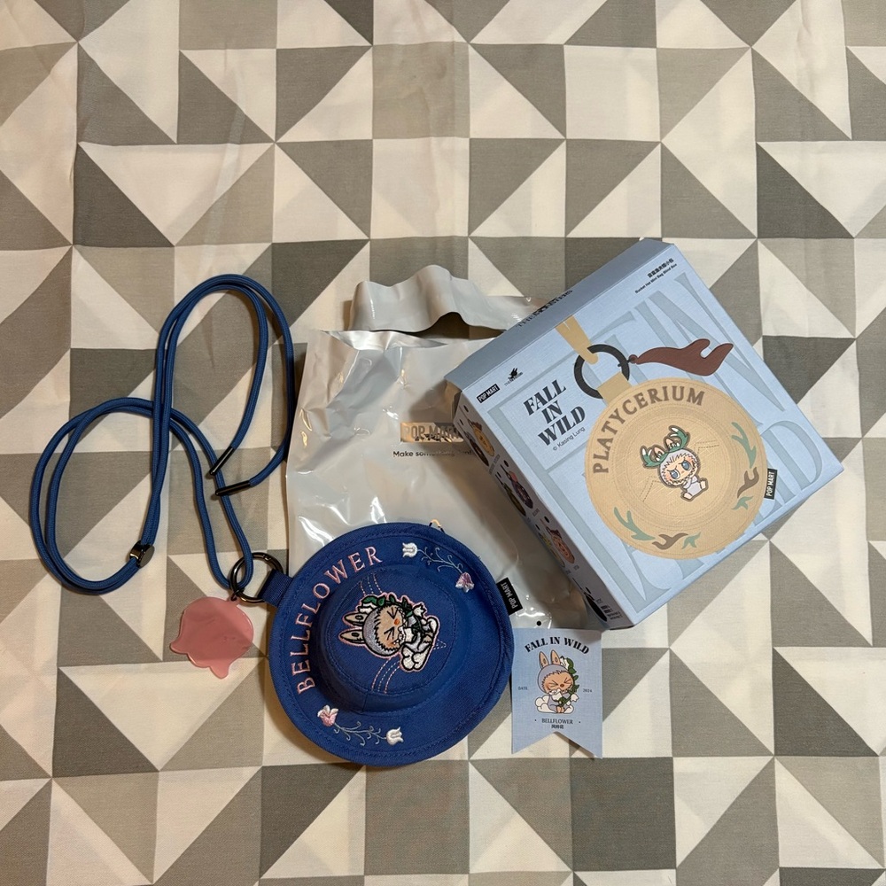 POP MART Labubu The Monsters Fall in the Wild series bucket hat mini bag - Picture 2 of 7